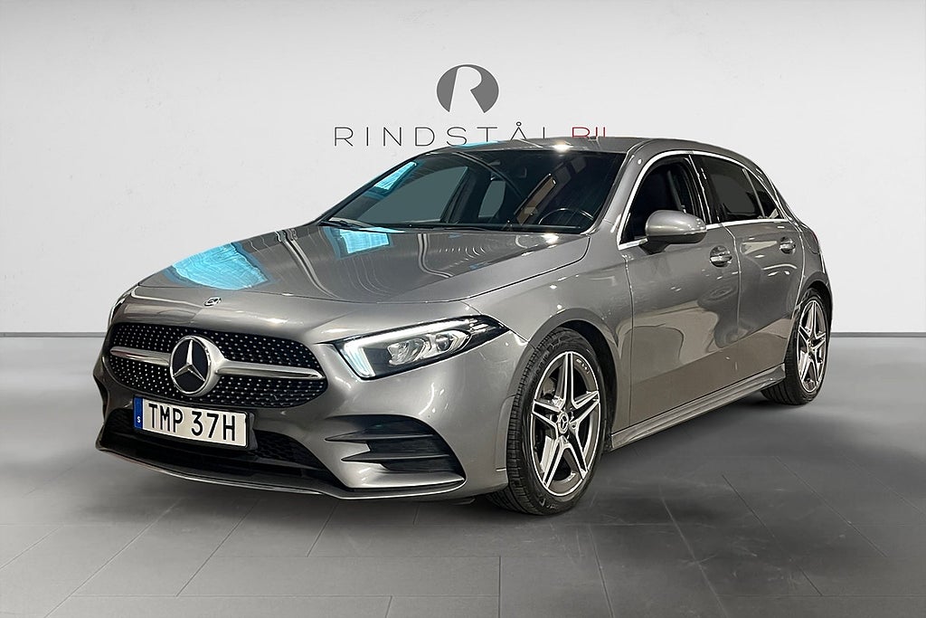 Mercedes-Benz A180 136 HK AUT AMG LINE 9900MIL COCKPIT BACKKAMERA NYBES
