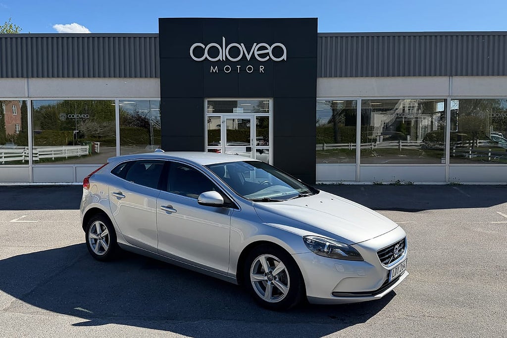 Volvo V40 D2 120 hk Manuell 6vxl - Dieselvärmare, Kamrem b...