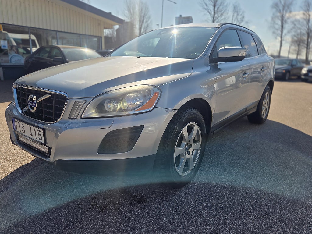 Volvo XC60 D5 AWD Geartronic Momentum Euro 5