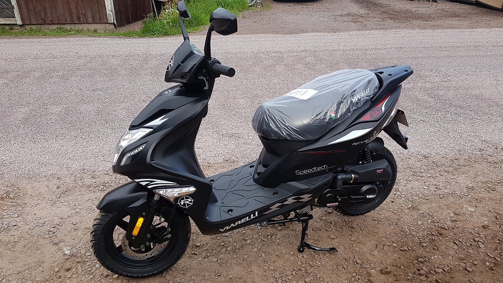 Viarelli RIVETTO EU NU 20900 KR HJÄLM PÅ KÖPET 