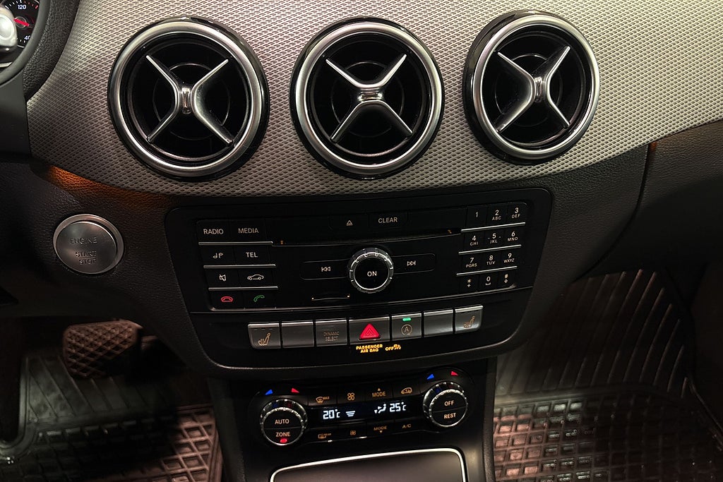 Mercedes-Benz B200 2018 - miniatyr 17