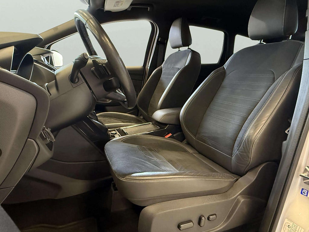 Ford Kuga 1.5 EcoBoost AWD SelectShift ST-Line 6190 mil 1 Ägare - miniatyr 11