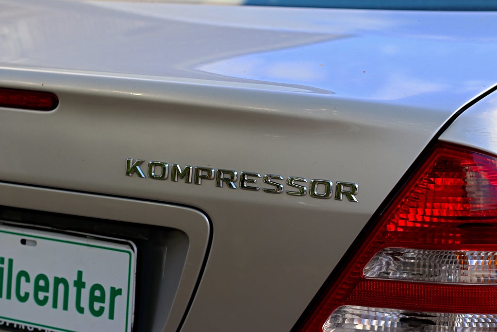 Mercedes-Benz C AUTOMAT/ SV-SÅLD/klassiker i sällsynt skick/ Lågmilad. 