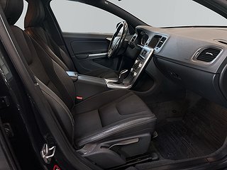 Volvo V60 Cross Country D3 Momentum S&V-hjul/Drag/Värmare