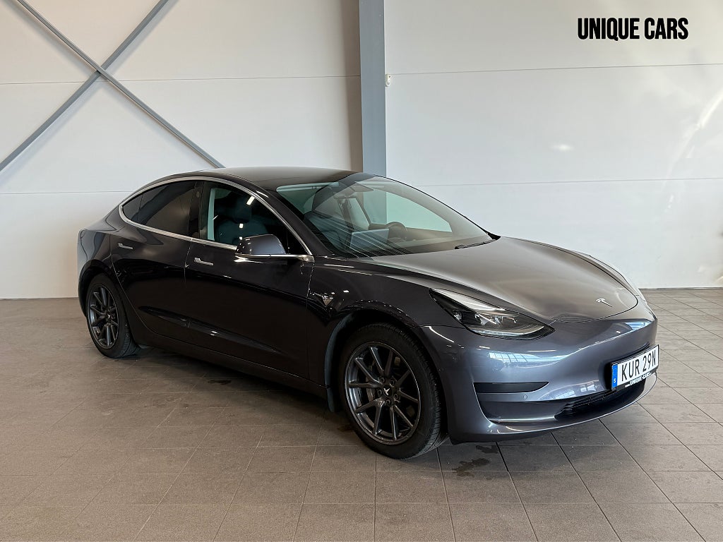 Tesla Model 3 Standard Range Plus | Navi | Panaroma