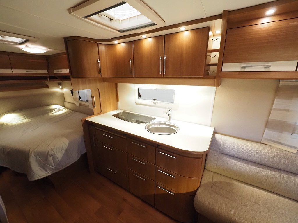 Kabe Classic 520 KS Dubbelbädd | Alde | 1370 kg | Vintervagn 2014