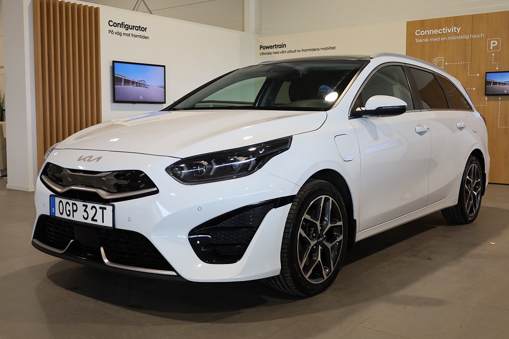 Kia Ceed Sportswagon Plug-in Hybrid Advance Plus 2 Pano Navi 2022