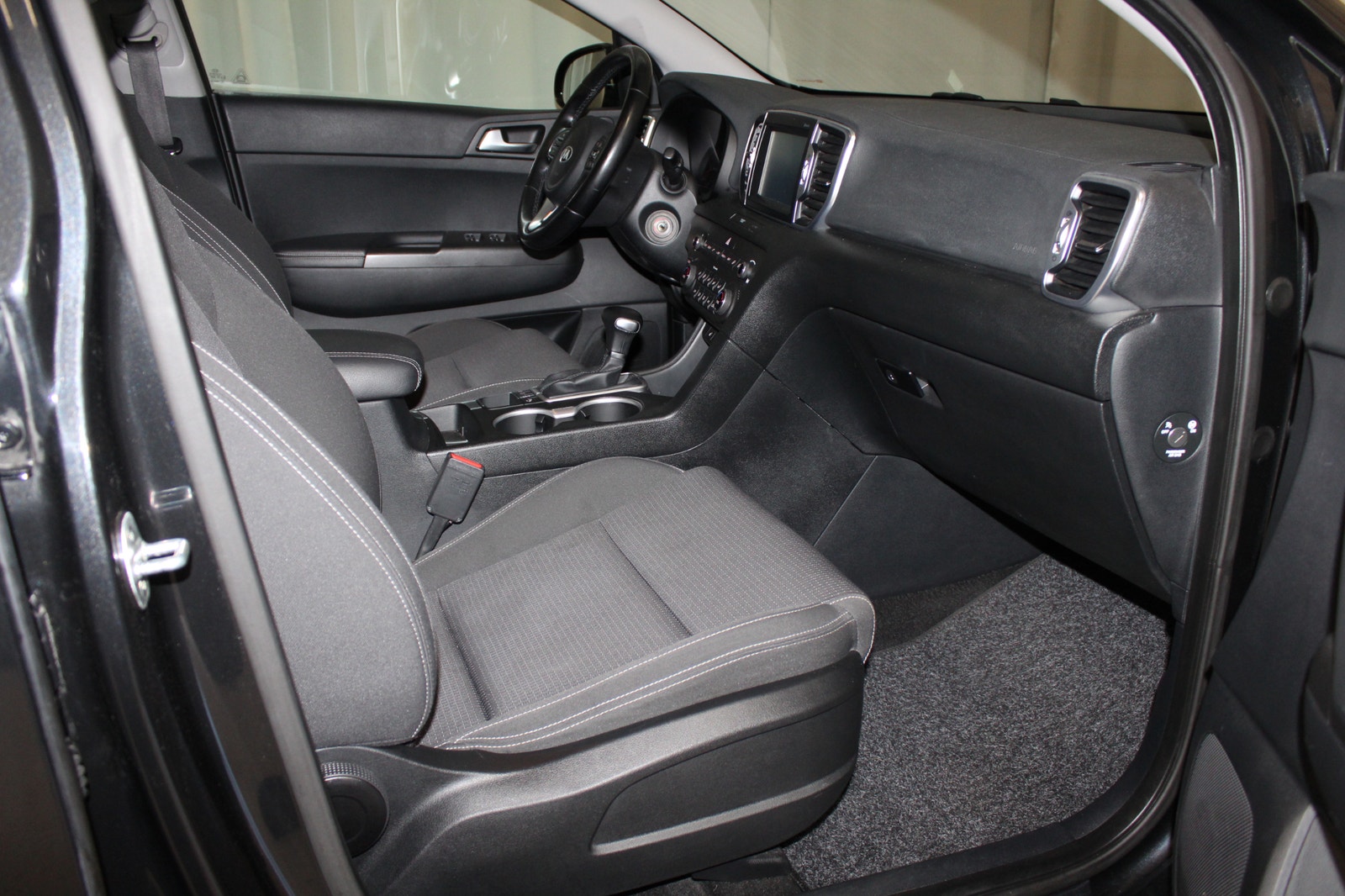 Kia Sportage 2.0 CRDi AWD 185HK Advance, S&V-hjul,  9882 mil 2016 - miniatyr 18