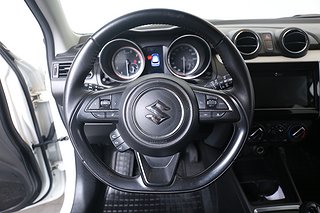 Halvkombi Suzuki Swift 10 av 17
