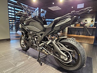 BMW S1000XR