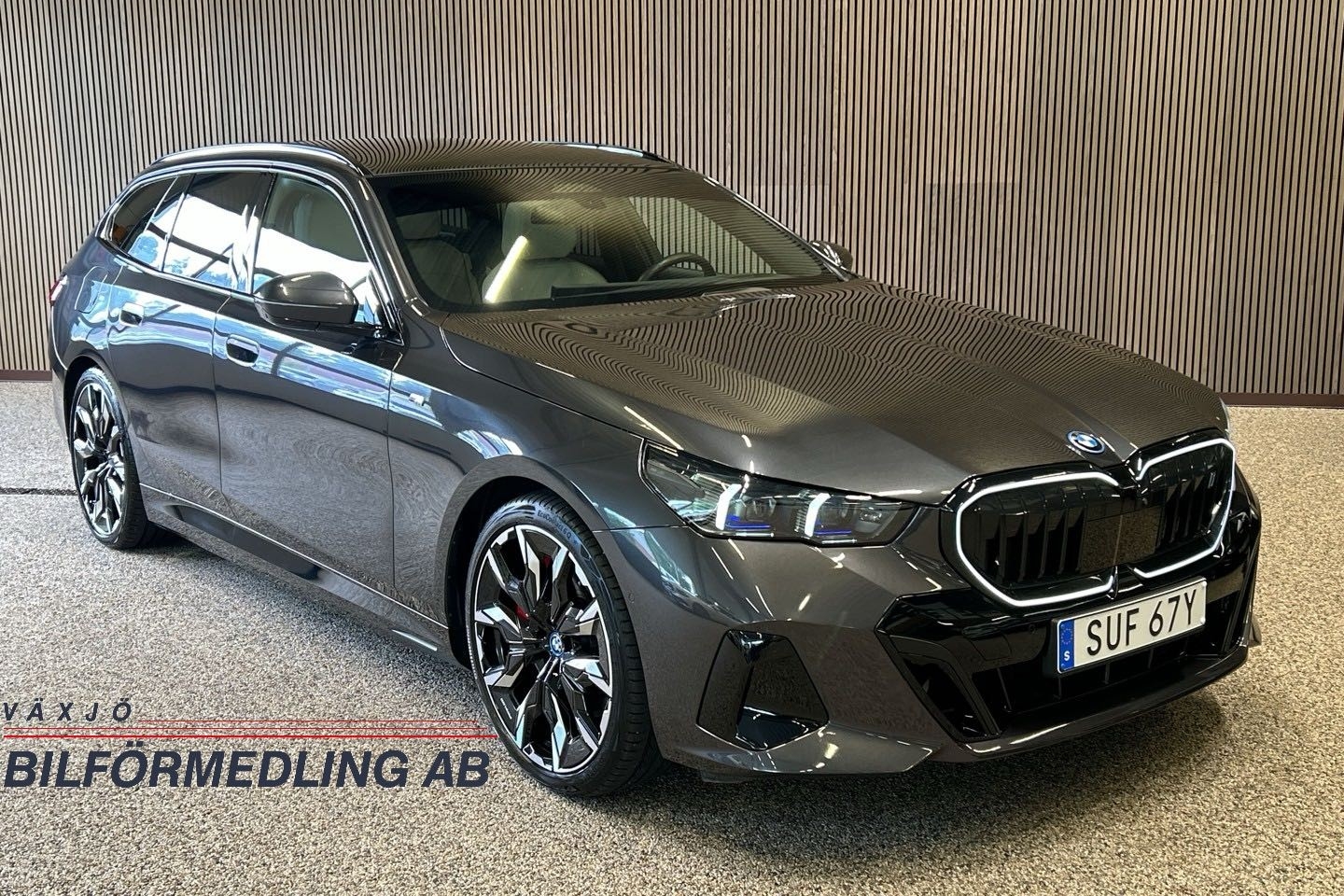 BMW i5