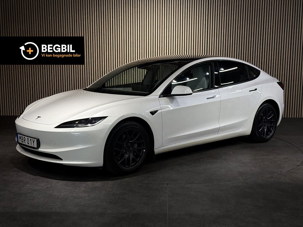 Tesla Model 3 LR AWD / Ljust Skinn / MOMS / 3738mil / Pano / Leasbar