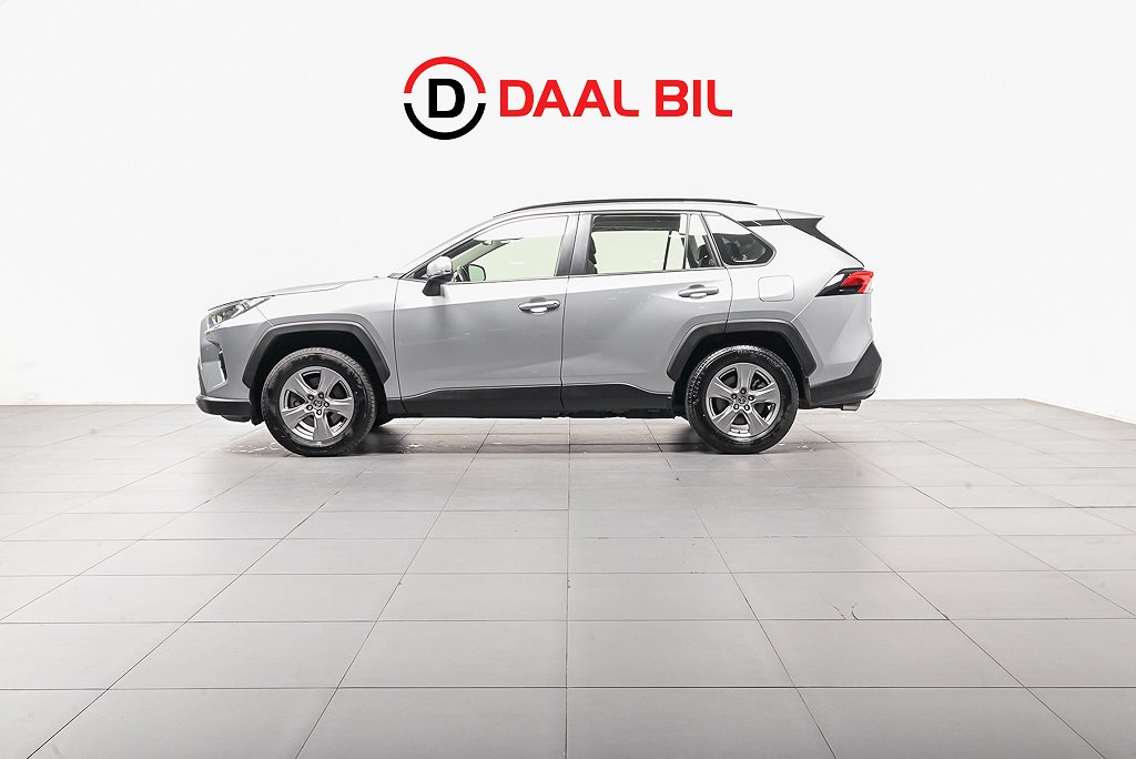 Toyota RAV4 HYBRID AWD-i E-CVT 222HK DRAG B-KAMERA P-SENS