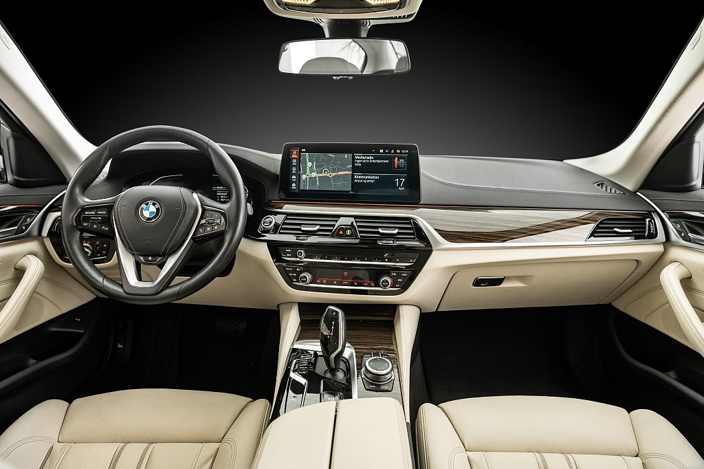 BMW 520d 2022 - miniatyr 8