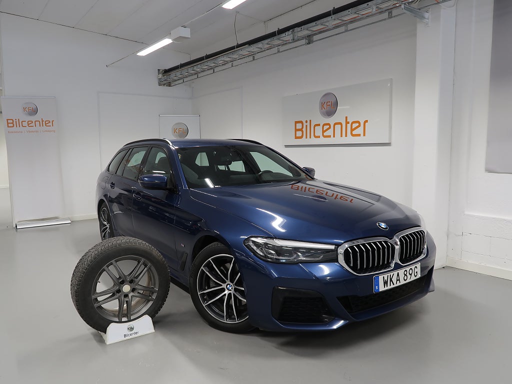 BMW 520d xDrive M Sport V-Däck ingår HUD-HiFi-Drag-Kamera-Värmar