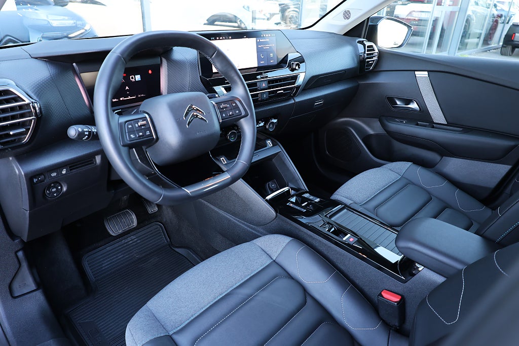 Citroën C4 SHINE 130hk Aut Fram- & B-kamera Rattvärme Navi