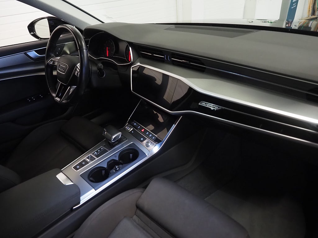 Audi A6 Avant 45 TFSI quattro TFSI MHEV 245hk Navi Värmare Drag