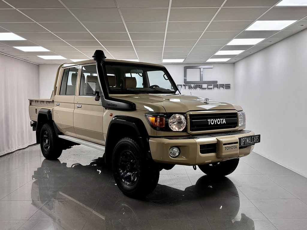 Toyota Land Cruiser 70th Anniversary V6 Läder Kamera Unik