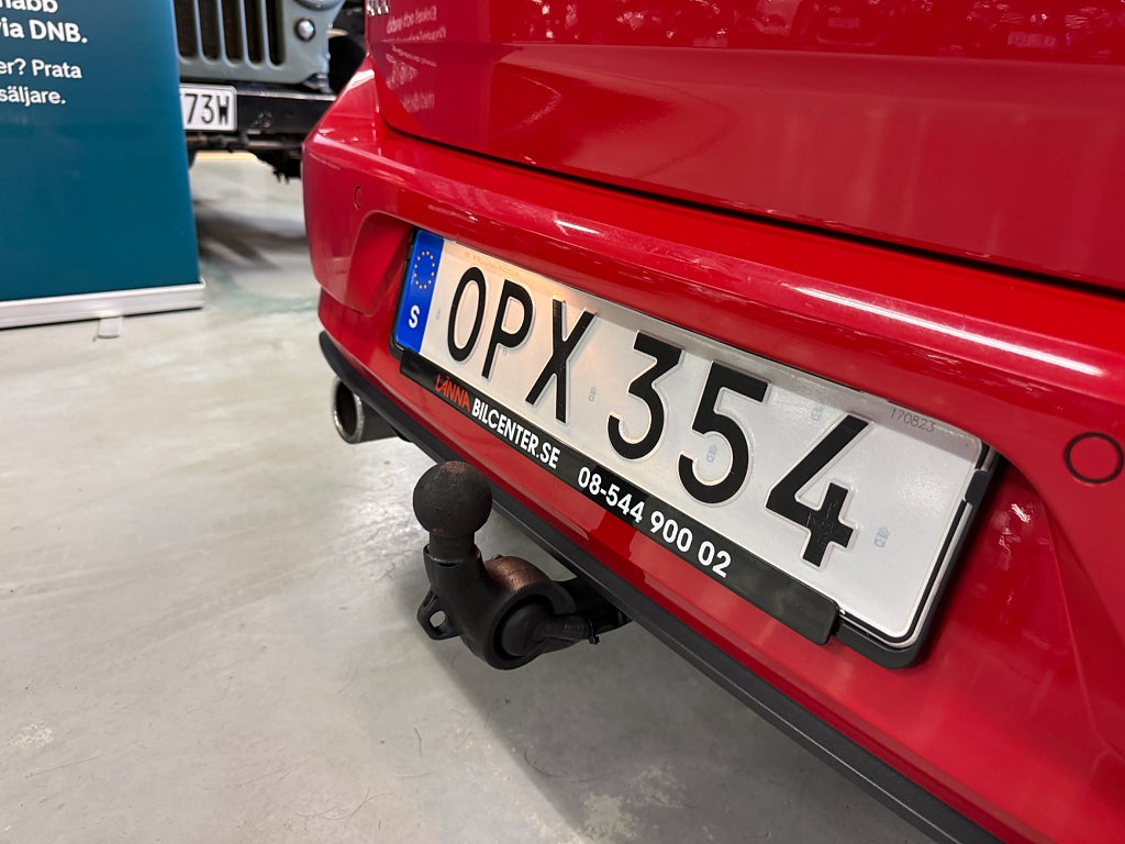 Volkswagen Golf 2018 - miniatyr 24