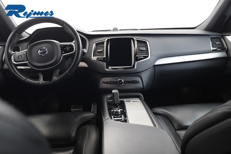 Volvo XC90 Recharge T8 R-Design 7-säten 2021, kuva 2/57