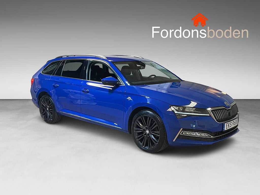 Skoda Superb Kombi 1.4 TSI iV Plug-in L&K Cockpit Skinn Drag P-Värm