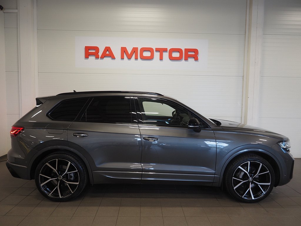Volkswagen Touareg TDI 286hk 4M R-Line Black | Se Spec! | 2025
