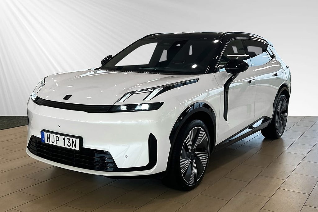 Lynk & Co 08 More PHEV