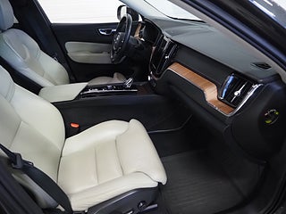 SUV Volvo XC60 10 av 29