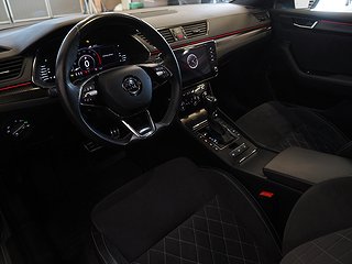 Kombi Skoda Superb 14 av 25