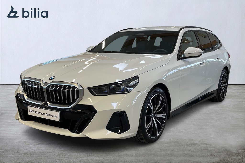 BMW 520d xDrive Touring M Sport Värmare B&W Adaptiv farth. Drag