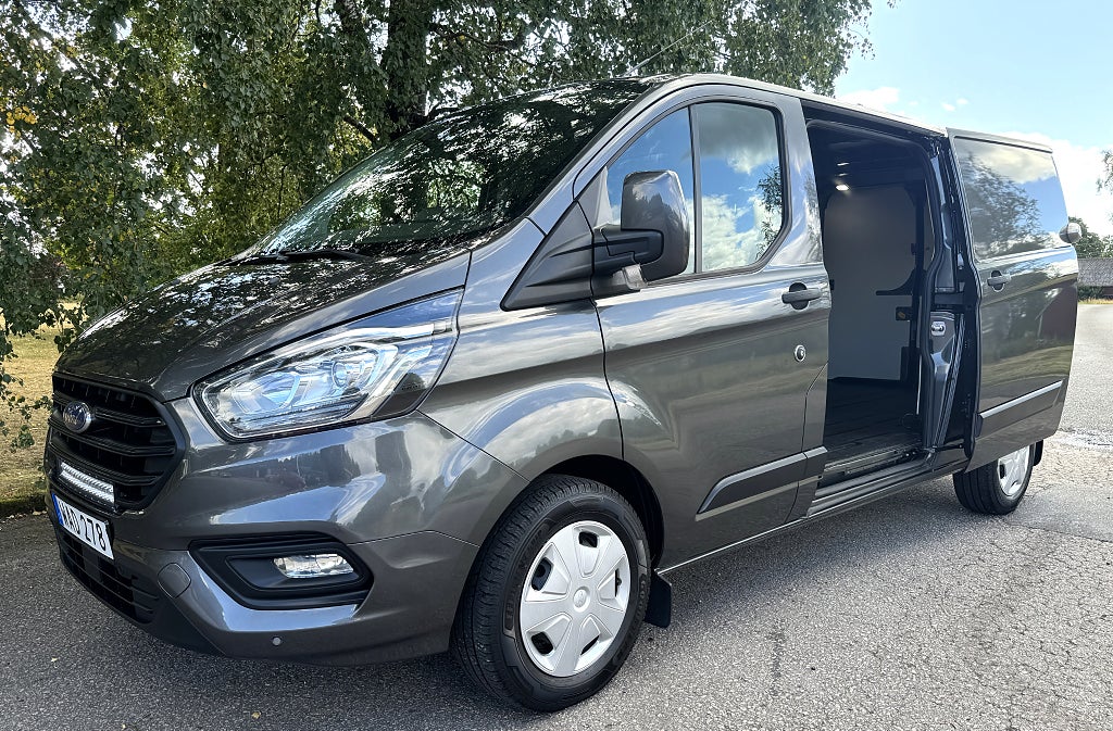 Ford Transit Custom 300 130 TDCi Långt Skåp L2 Automat, Drag
