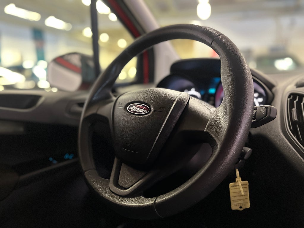 Ford Transit Courier 2018 - miniatyr 16
