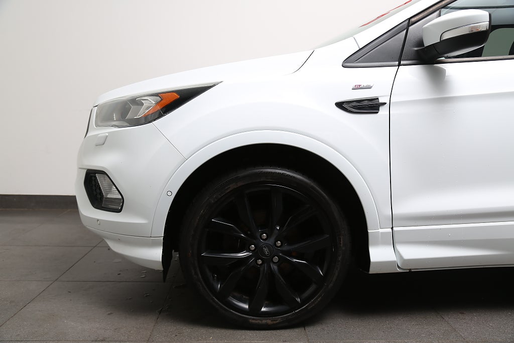Ford Kuga 1,5 EcoBoost ST-Line 150hk Drag Nybytt K-rem 2017