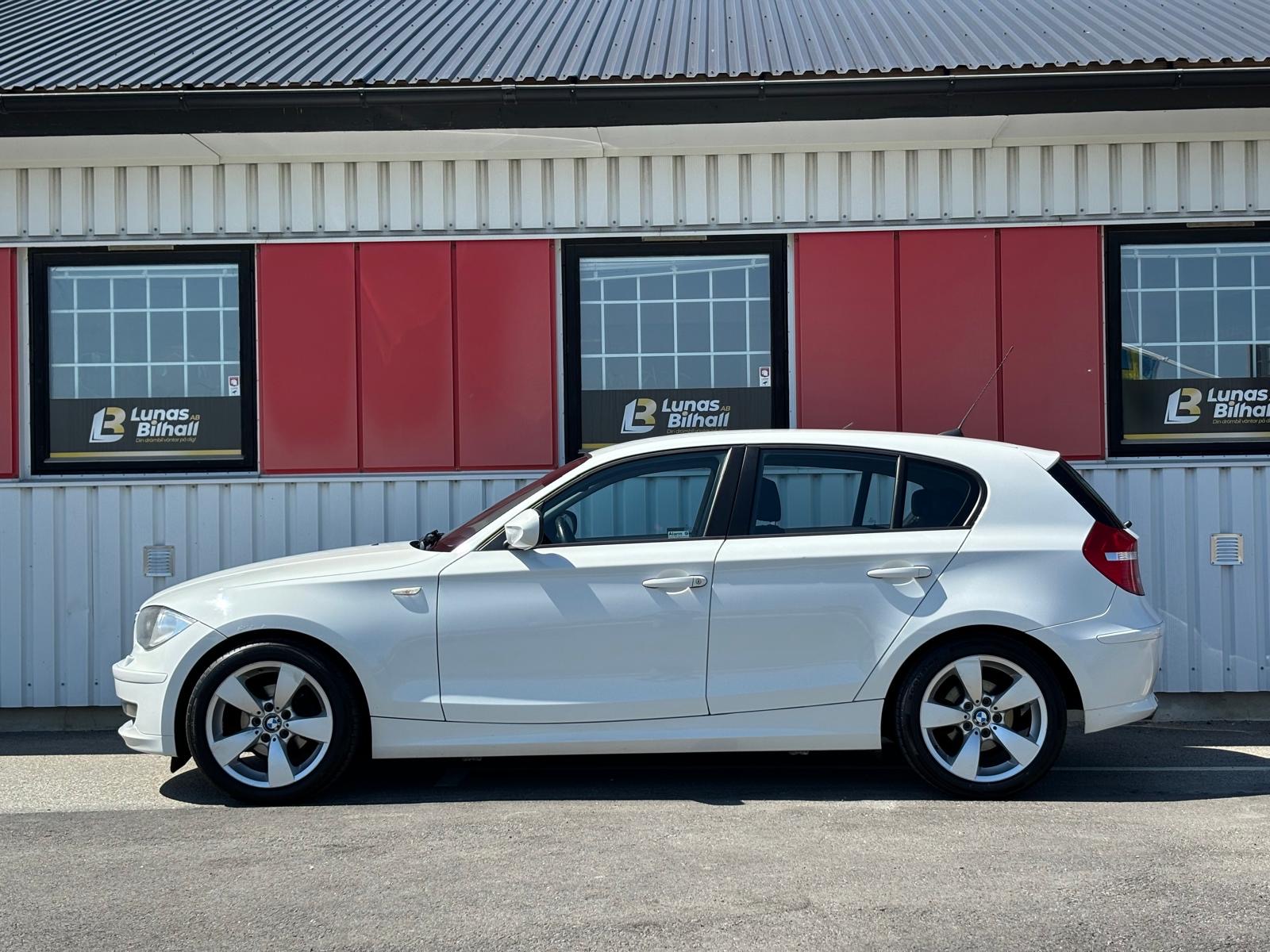BMW 116 d 5-dörrars Comfort Euro5/Ränta 2011, kuva 3/49