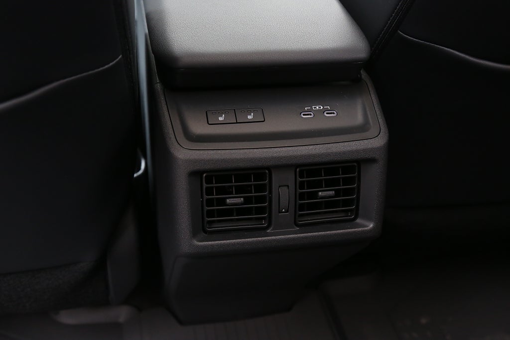Subaru E-Outback 74.7 kWh AWD Touring + 485km & 380HK 2026