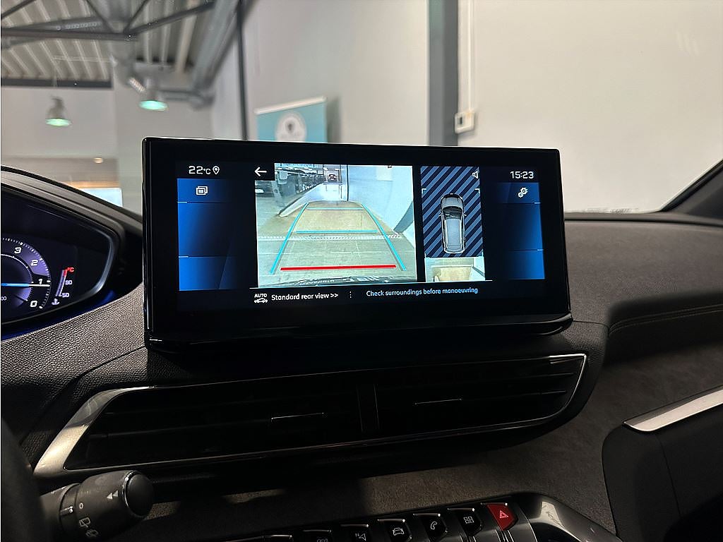 Bild på Peugeot 3008 GT 1.2 PT 130hk Aut - B-KAMERA, CARPLAY