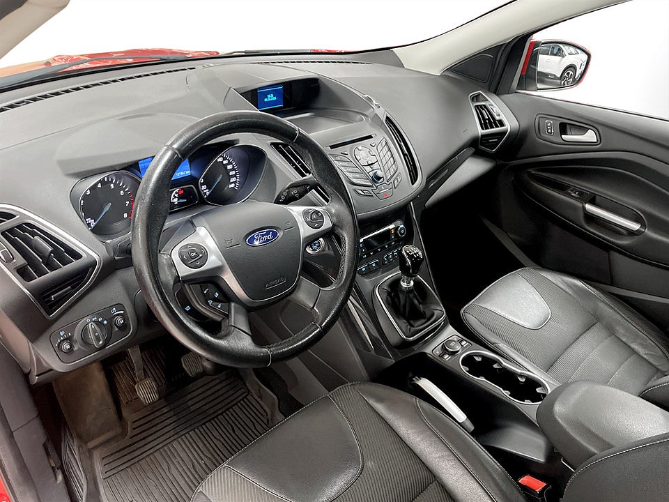 Bild på Ford Kuga Titanium 1.5 150hk P-SENSORER DRAG