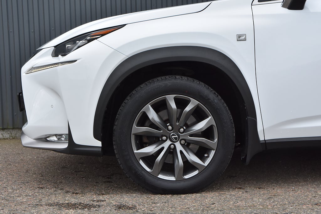 Lexus NX300h 2017 - miniatyr 5