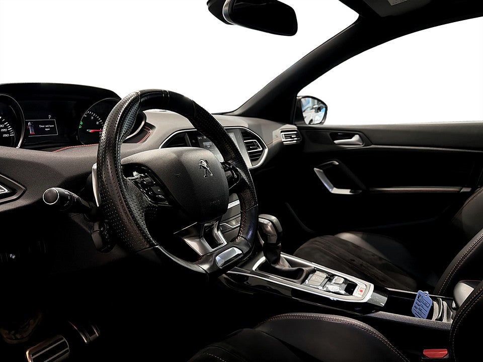Bild på Peugeot 308 SW GT-Line 1.2 PT 130hk Aut PANO NAVI