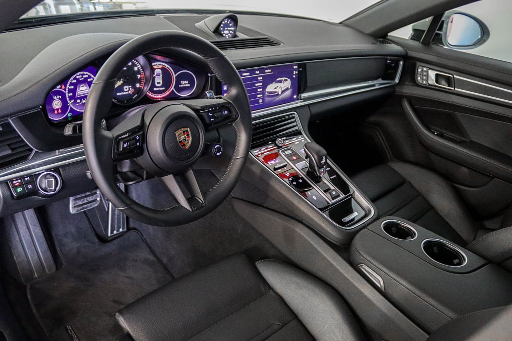 Porsche Panamera 4 E-Hybrid PDK Platinum Edition MOMS