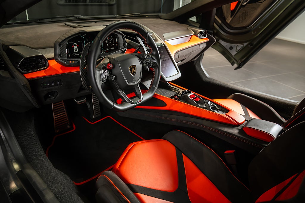 Gallery image 7 of 12