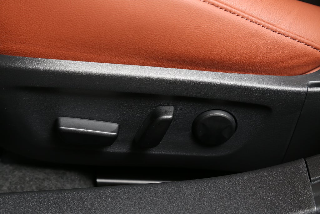 Mazda 3 Hatchback 2,0 SKYACTIV-G M Hybrid NAGISA BOSE Head-up 2024