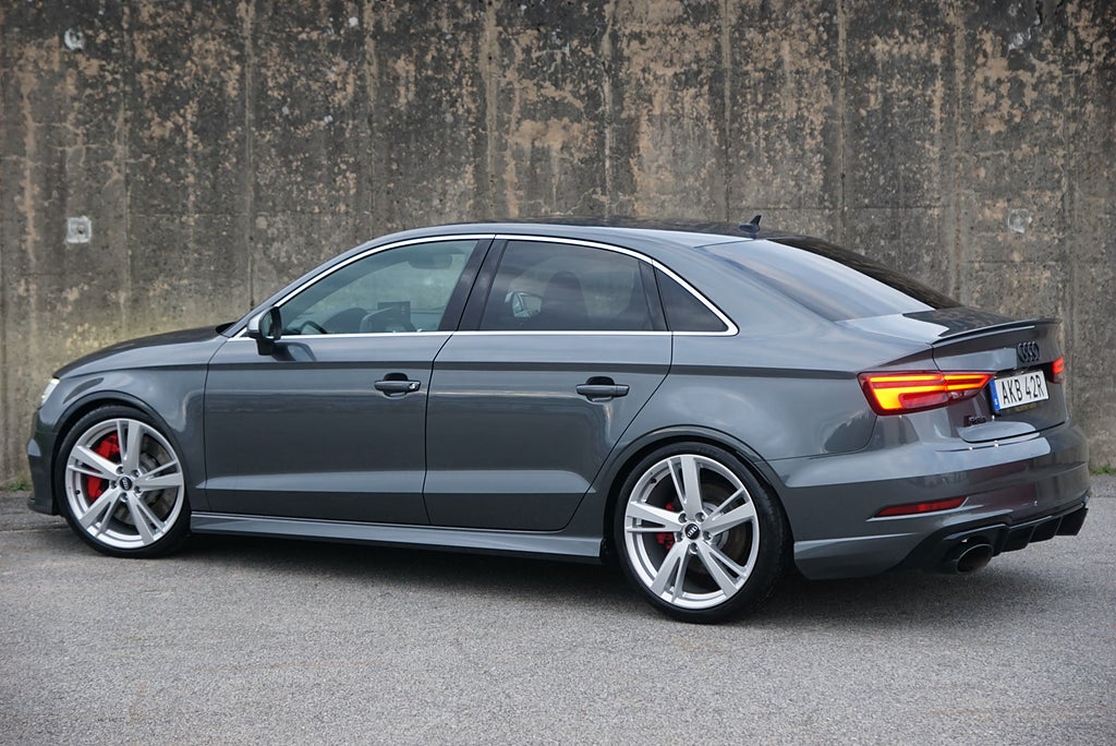 Audi RS3 Sedan Milltek H&R Cockpit B&O Skalstolar SE UTR
