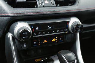 SUV Toyota RAV4 14 av 26
