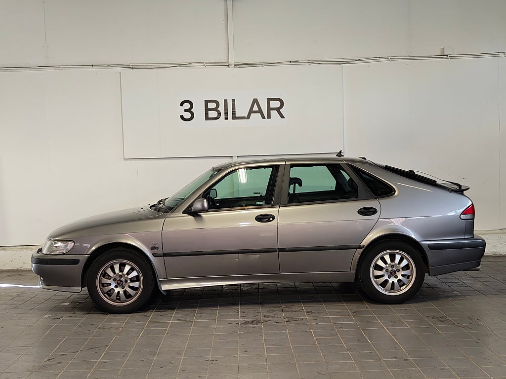 Saab 9-3 5-dörrar 2.0 Turbo SE