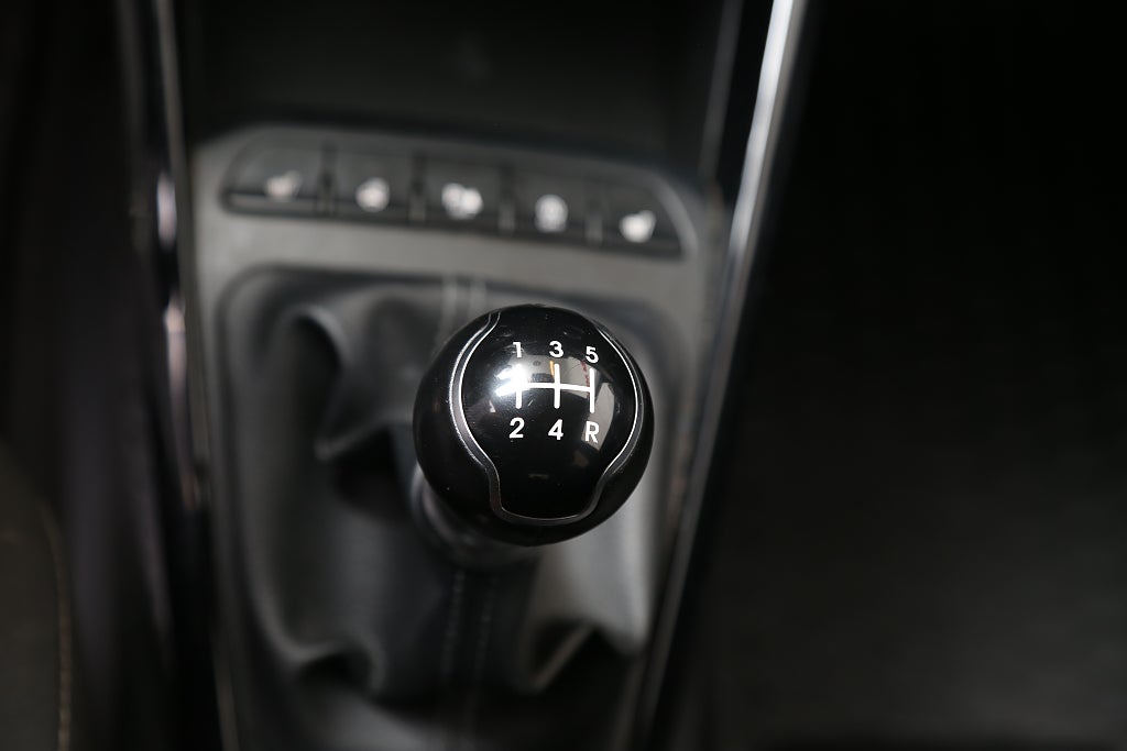 Kia Rio 1,2 84hk Advance Plus CarPlay Kamera P-sensorer 2020