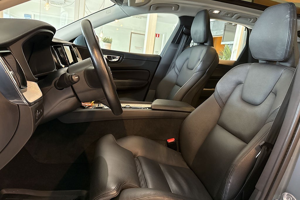 Volvo XC60 Recharge T6 AWD Aut Inscription Kamera skinn Moms Dragt miniatyr 12