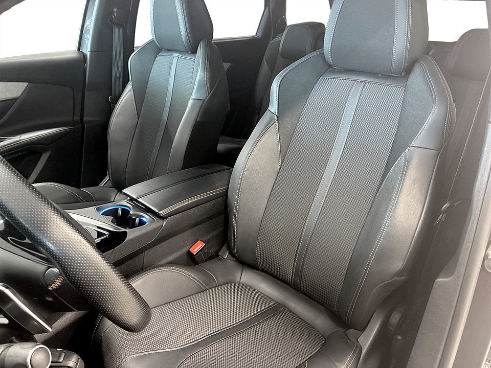 Bild på Peugeot 5008 GT 1.2 PT 130hk Aut 7-SITS 360-KAMERA CARPLAY