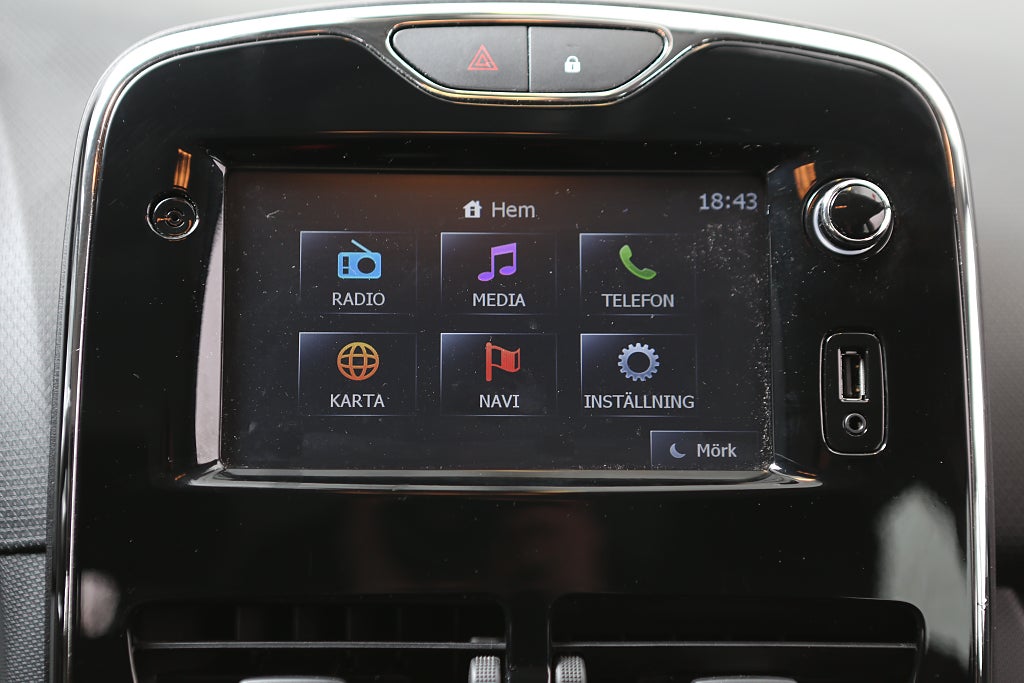 Renault Clio 0,9 TCe 90hk Sport Tourer 1ägare Motorvärmare 2014