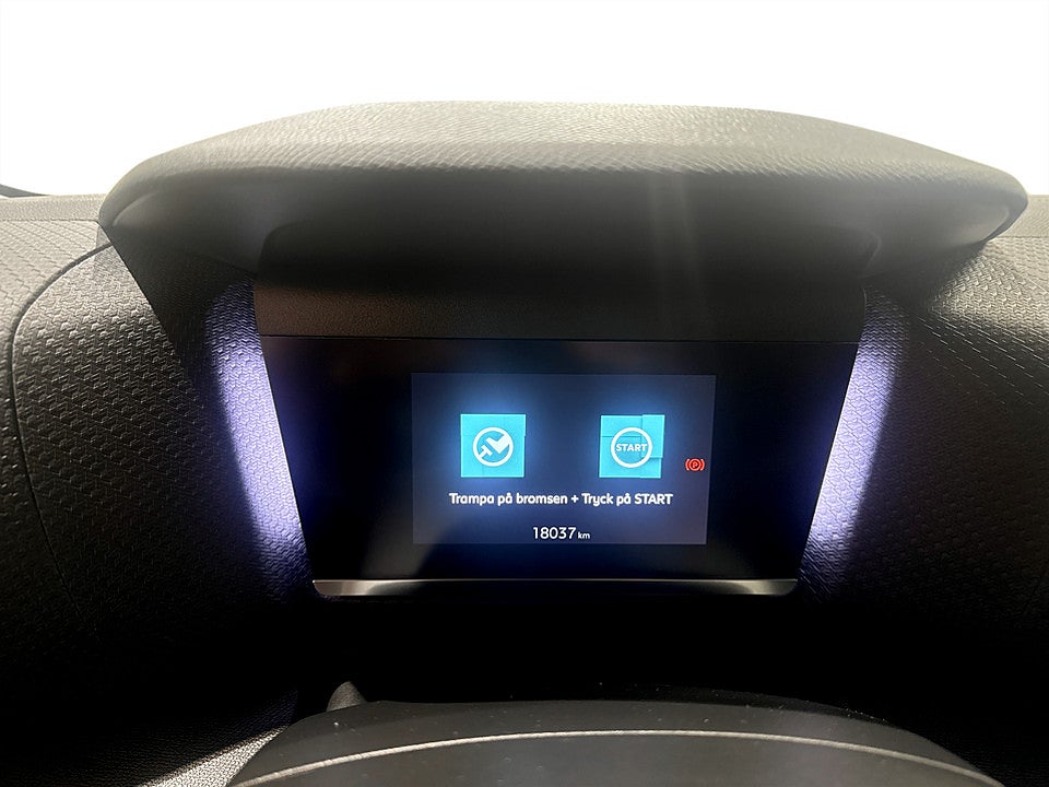 Bild på Citroën e-C4 Shine 50kWh 136hk Aut B-KAMERA CARPLAY KEYLESS